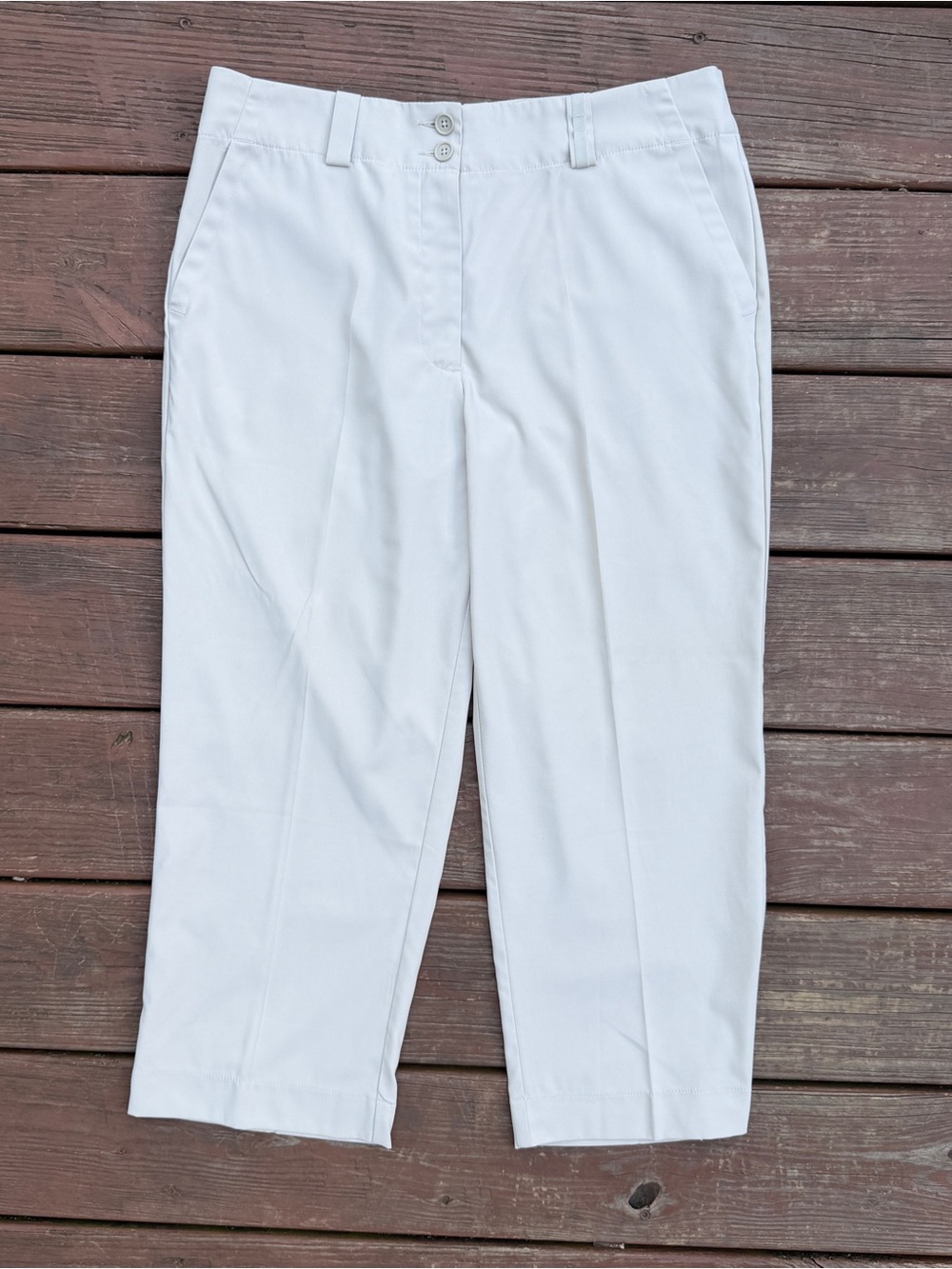 Nike Golf Women’s Size 10 Beige Dri-FIT Capri Performance Cropped 23" Inseam